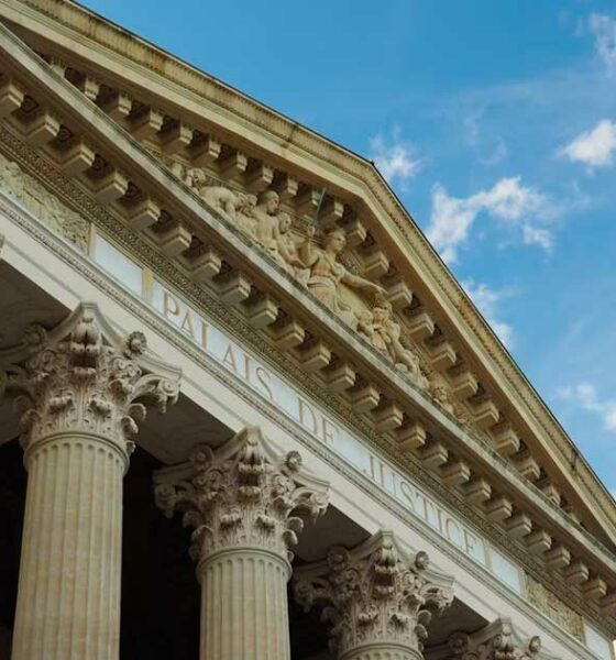 A indústria francesa de CDB leva o governo francês a tribunal