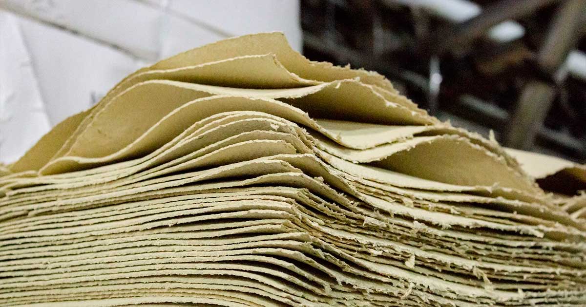 Fibras de cânhamo no papel reciclado